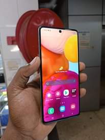 A picture of Samsung galaxy A71