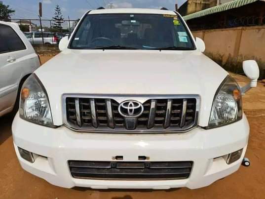 A picture of Toyota Land Cruiser TX