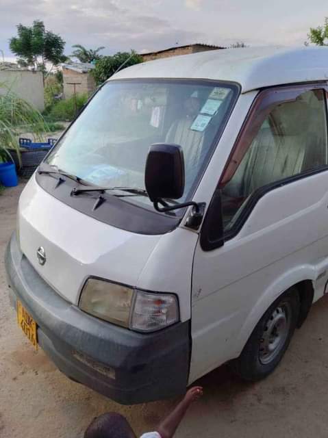 nissan vanette