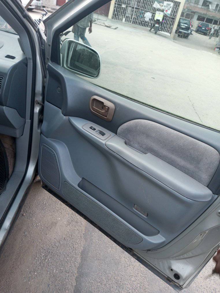 A picture of Toyota sienna