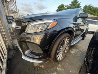 A picture of 2017 Mercedes Benz Mercedes Benz Mercedes Benz GLE43