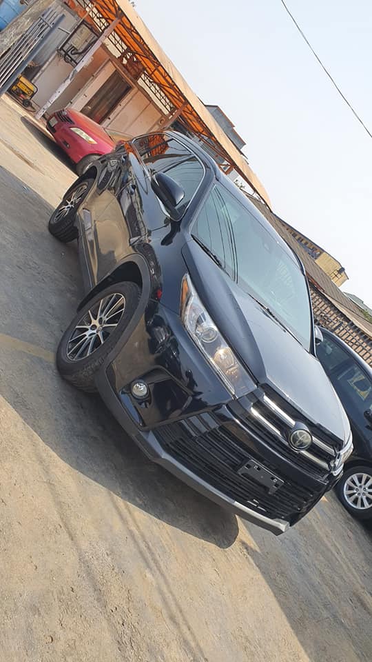 A picture of Toyota Highlander 017