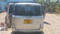 A picture of Kaz kwako dada kashuka Bei mil 6.8 Sienta full AC