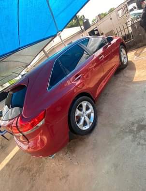 A picture of Venza Tokumbo standard