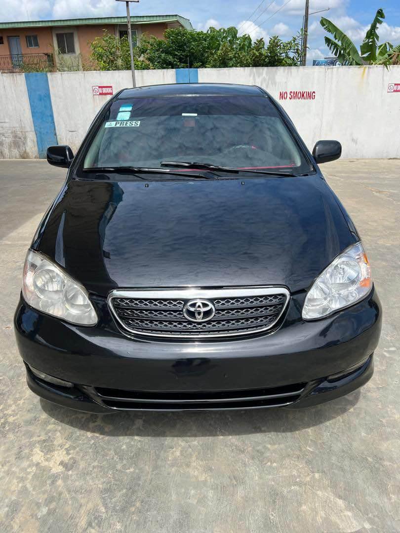 A picture of Toyota Corolla 05