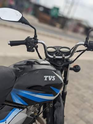 A picture of TVS CC 125 