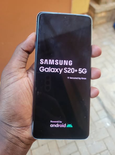 A picture of Samsung galaxy s20 plus 128gb