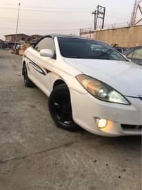 A picture of Toyota 2007 convertible