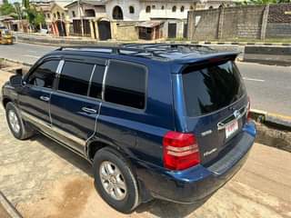 A picture of TOYOTA HIGHLANDER 04 TOKS STANDARD