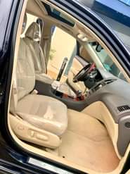 A picture of 2009 Es350 Tok standard Reverse camera Thumbstart Navigation screen Sunroof