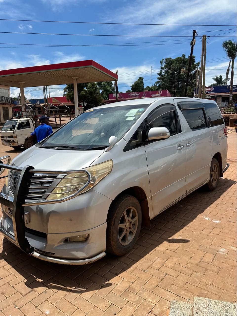 A picture of ALPHARD 2010 29M NEGOTIABLE CALL 0701057114