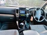 A picture of TOYOTA PRADO 120