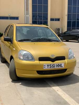 A picture of Yaris 2003