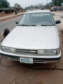 A picture of Mazda 626 carpella