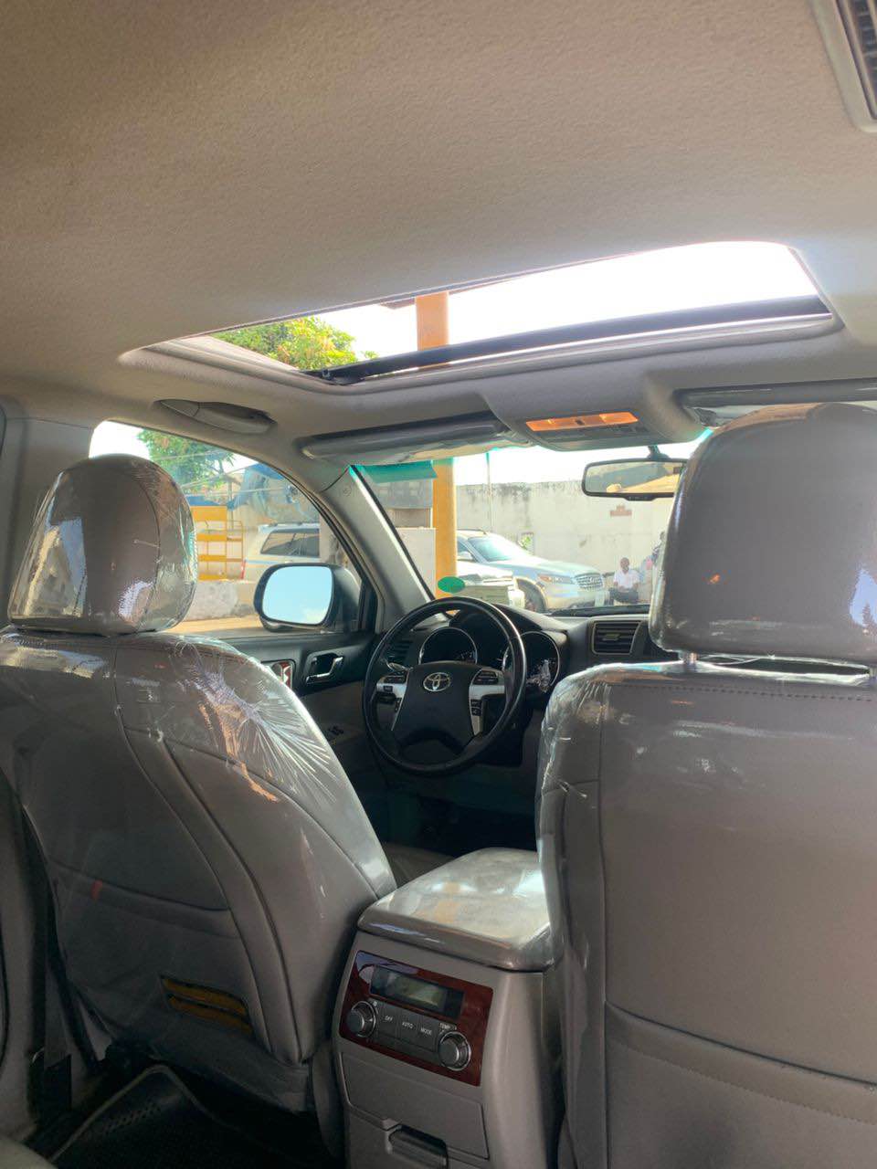 A picture of Peace of mind Toyota Highlander 012 Tokunbo Price 20 5m