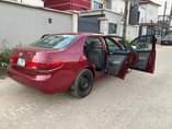 A picture of Honda Accord 2005