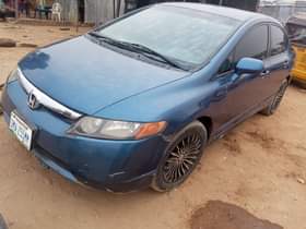 A picture of Honda Civic 2009 model 4 sale Clean body and interior