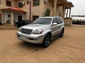 A picture of NEATLY USED GX470 LEXUS FAULTLESS 2004 MODELS DUTY CONFIRMED AT