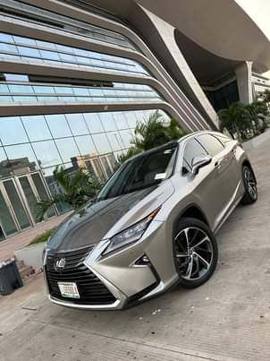 A picture of Lexus RX350 2018 platinum Edition