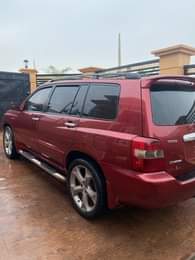 A picture of AVAILABLE FOR A QUICK DEAL TOKS standard 2004 Registered Toyota