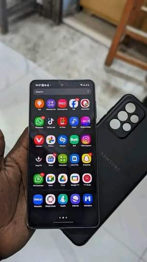 A picture of Samsung galaxy A73 5G