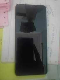 A picture of Haya Simu kali hiyo hapo s20 Naitupa hiyo