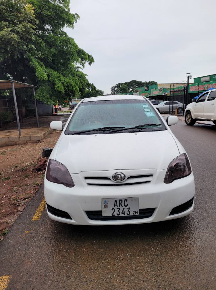 used toyota runx
