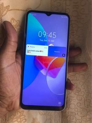 A picture of Tecno spark 8c
