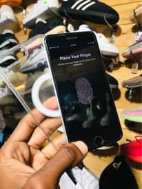 A picture of Iphone 7plus 128gb fully functional swap and top up allowed