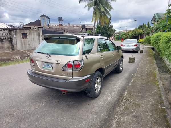 A picture of Straight 2002 model lexus RX300 FOR SALE very very sound