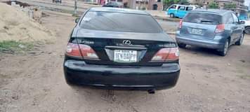 A picture of 2002 Lexus ES300 2002