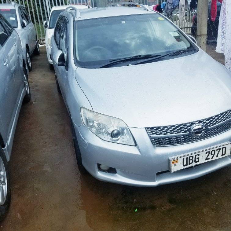 A picture of TOYOTA FIELDER