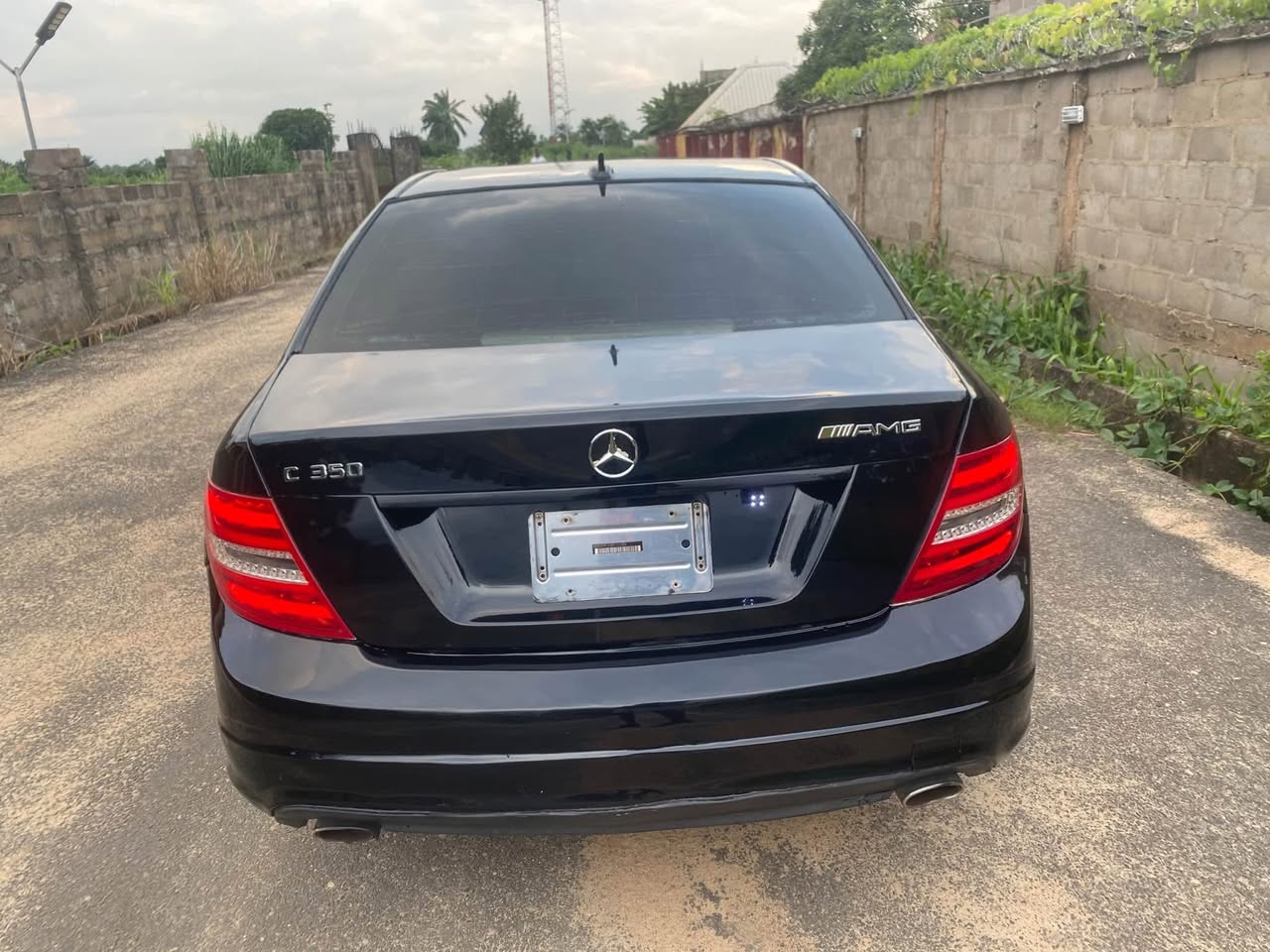 A picture of Mercedes Benz c350 2009 model