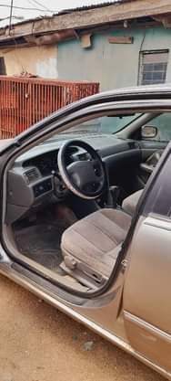 A picture of Toyota Camry 2001 Sound engine and gear AC 4 plugs
