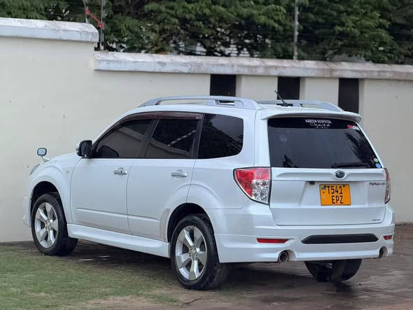 A picture of SUBARU FORESTER