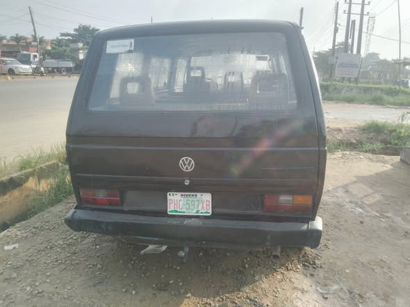 A picture of Volkswagen transporter bus 1998 buy and travel engine and gear