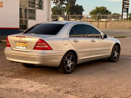 classifieds/cars mercedes