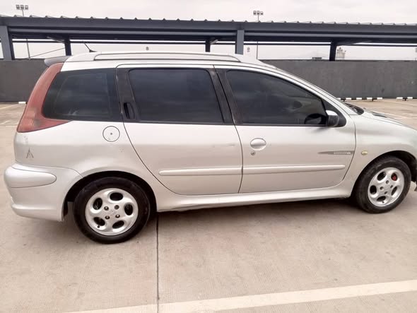 A picture of Peugeot 206 manual wagon Abuja