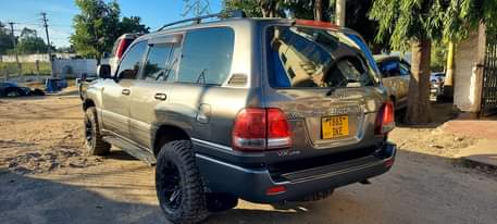 A picture of Vx landcruiser