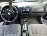 A picture of Honda CIVIC 2005 BOLT UBER First USER Neatly used Belgium