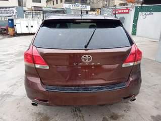 A picture of 2010 Toyota venza full option