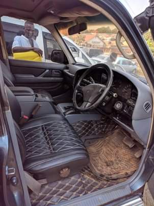 A picture of VX landcruiser
