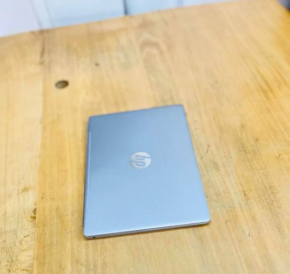 A picture of Hp EliteBook Folio 1020
