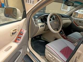 A picture of Toyota highlander 2005 08065180809