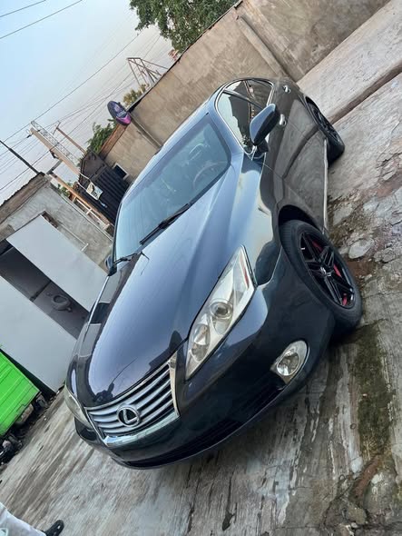 A picture of Grada A super clean reg Lexus ES 350 upgraded to