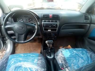 A picture of 07042360260 Kia picanto