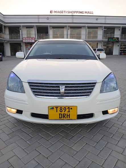 A picture of TOYOTA PREMIO