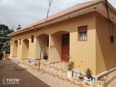 A picture of Quick deal 165M Ugx And it makes 2 48M Ugx