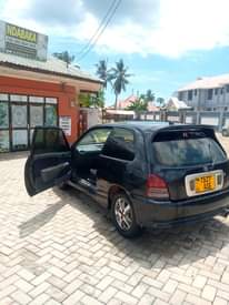 A picture of TOYOTA STARLET GLANZA