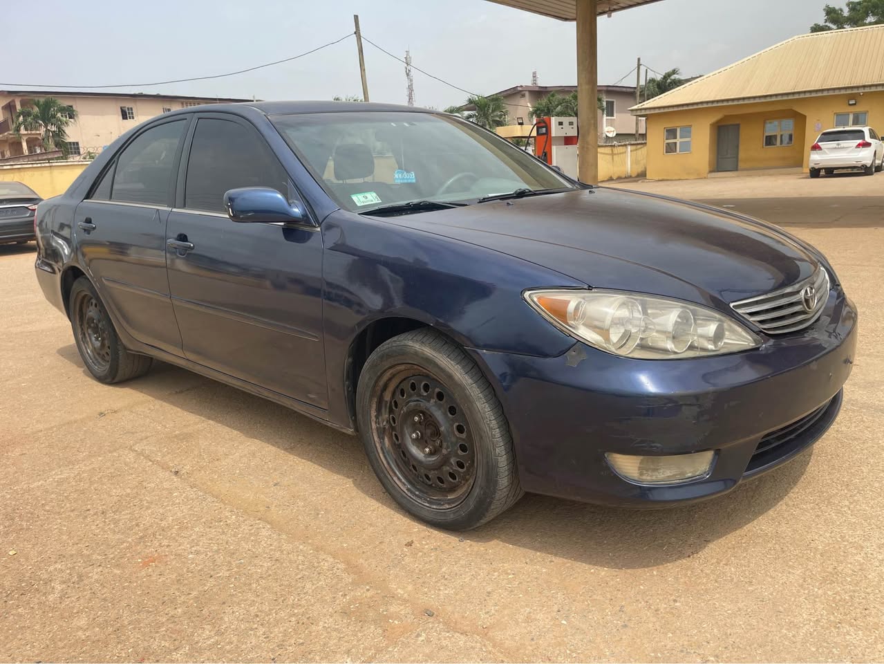 A picture of Distress sales Toyota Camry 2005